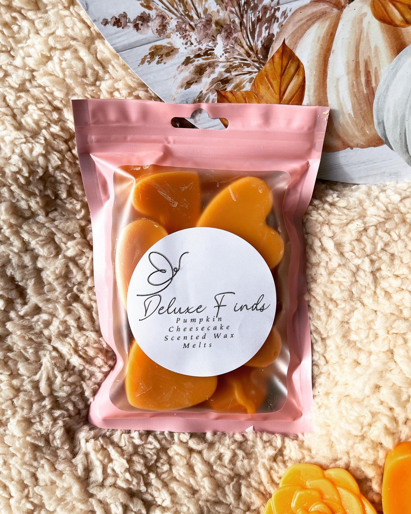 "Fall-Inspired Pumpkin Cheesecake Delight: Aromatic Wax Melts for Cozy Ambiance"