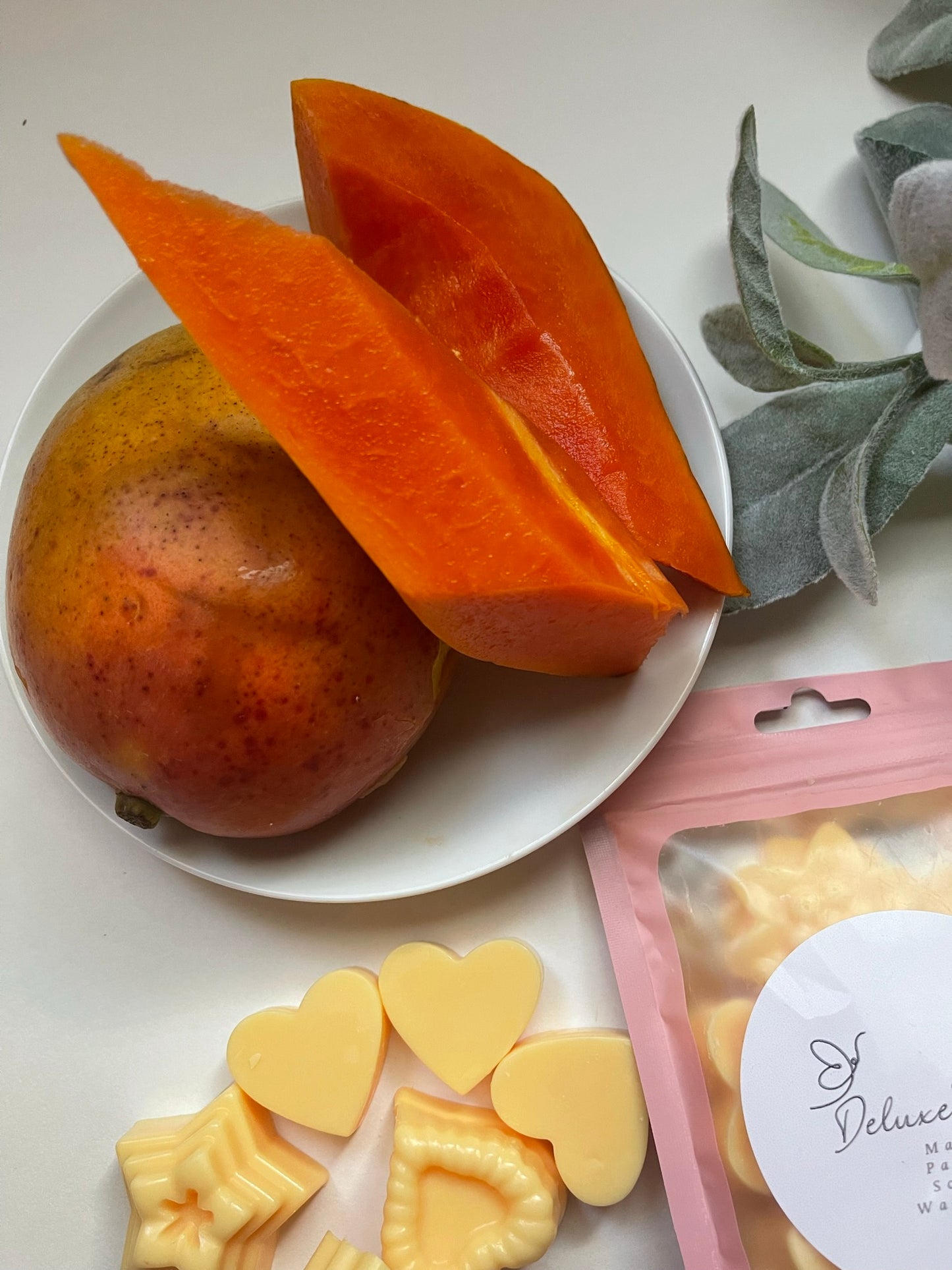 Tropical Bliss Mango Papaya Wax Melts - A Fragrant Escape to Paradise